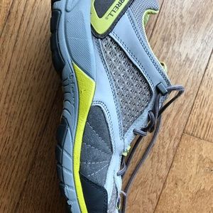 Merrill Woman's Hiking Shoes